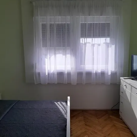 Apartment Tombili Pula